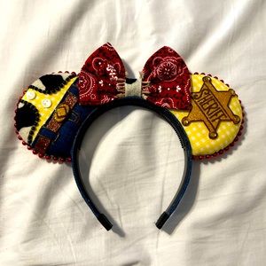 Toy story/Sheriff Woody Mickey ears